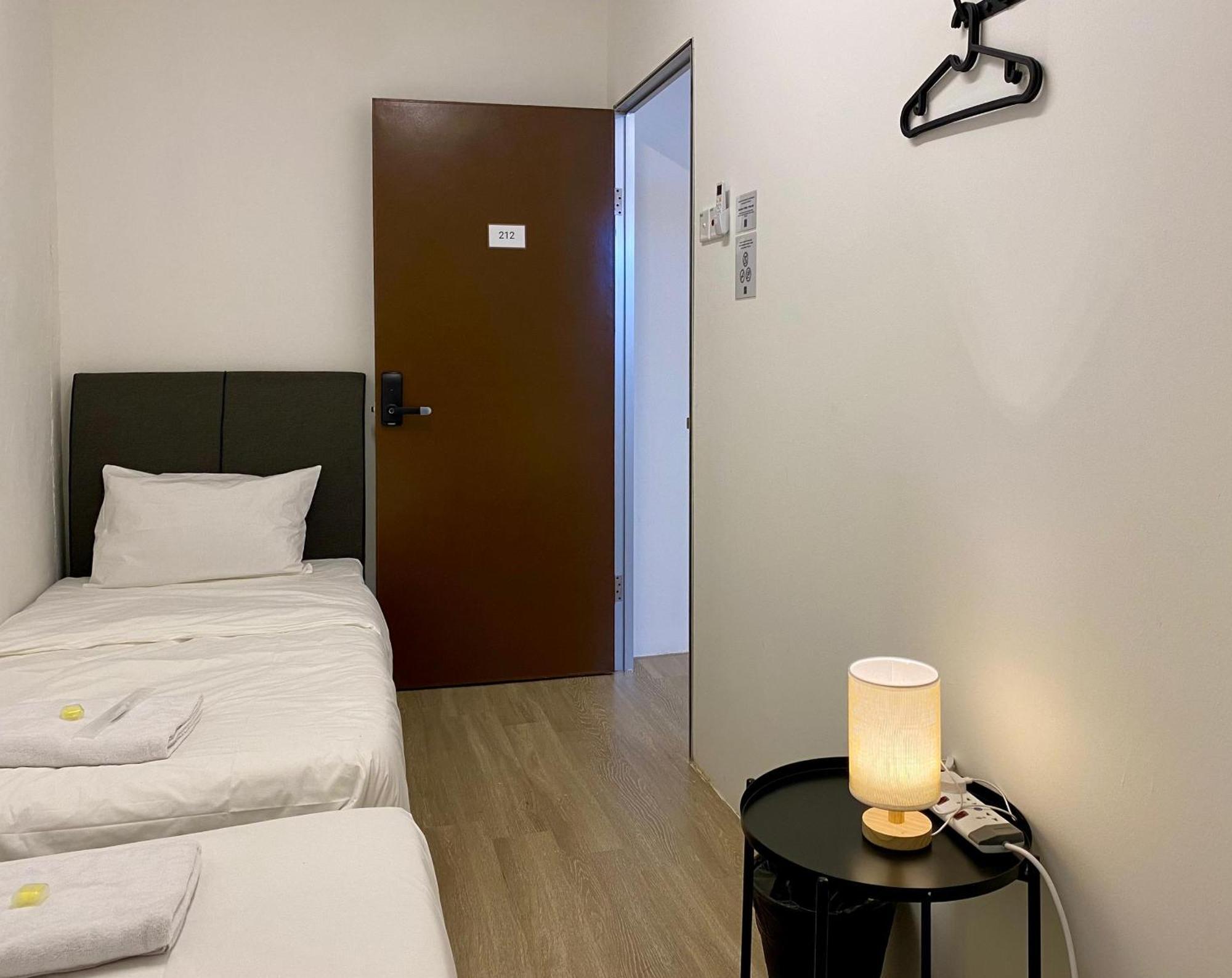 The Terraces By Aayu George Town Penang Hostel Екстериор снимка