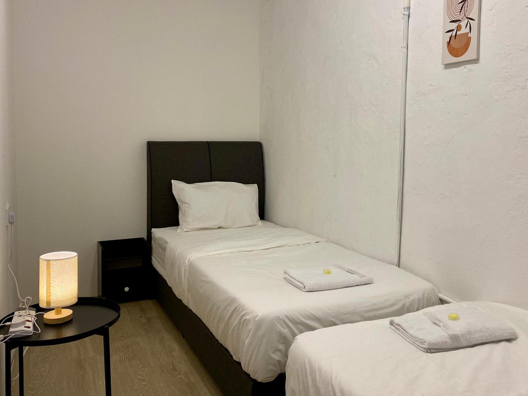 The Terraces By Aayu George Town Penang Hostel Екстериор снимка
